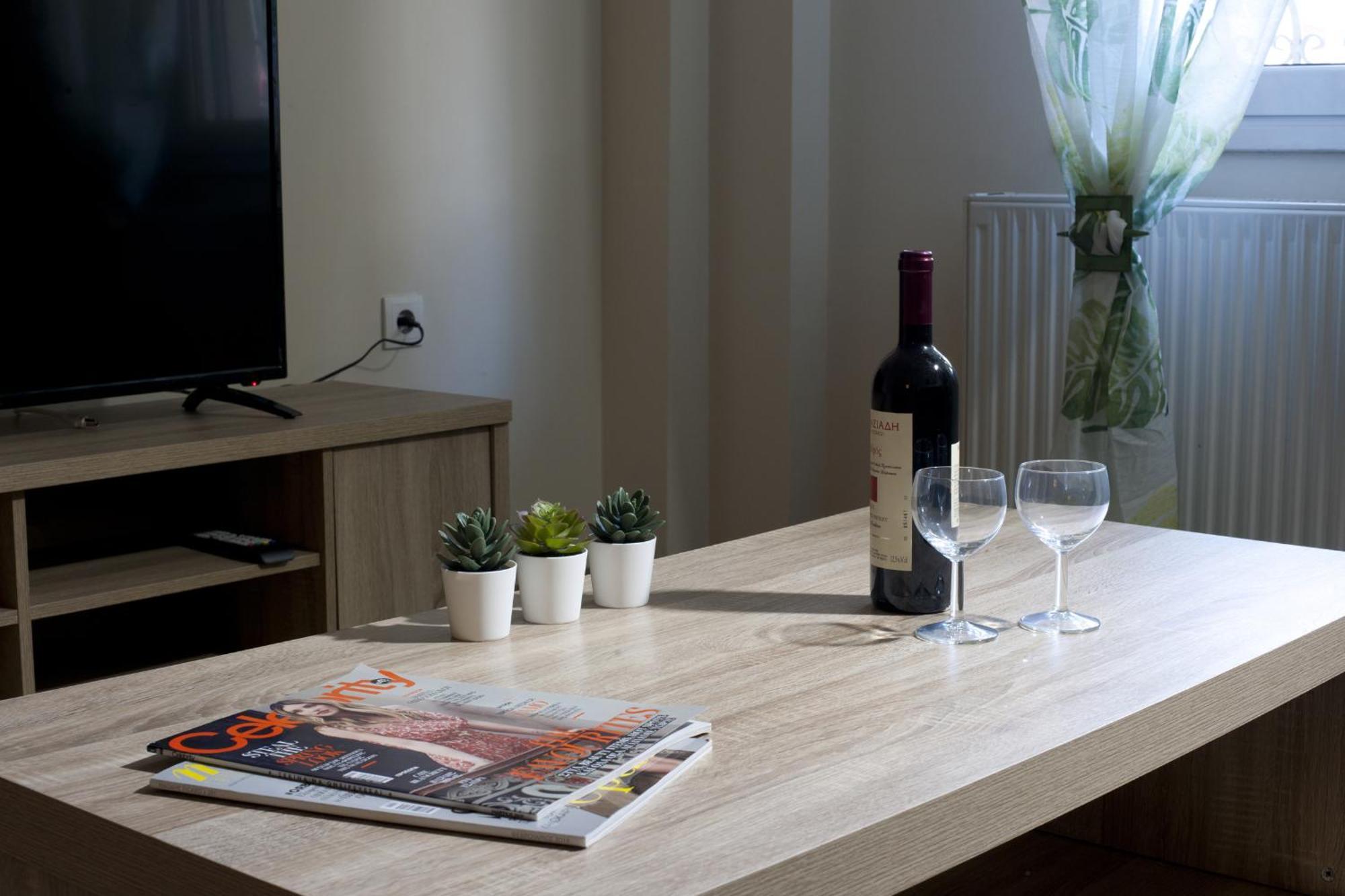 Comfortable Apartment At The Foot Of The Odeon Of Herodes Atticus Athènes Extérieur photo