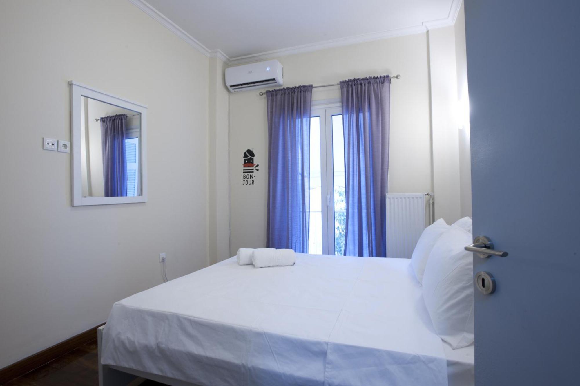 Comfortable Apartment At The Foot Of The Odeon Of Herodes Atticus Athènes Extérieur photo